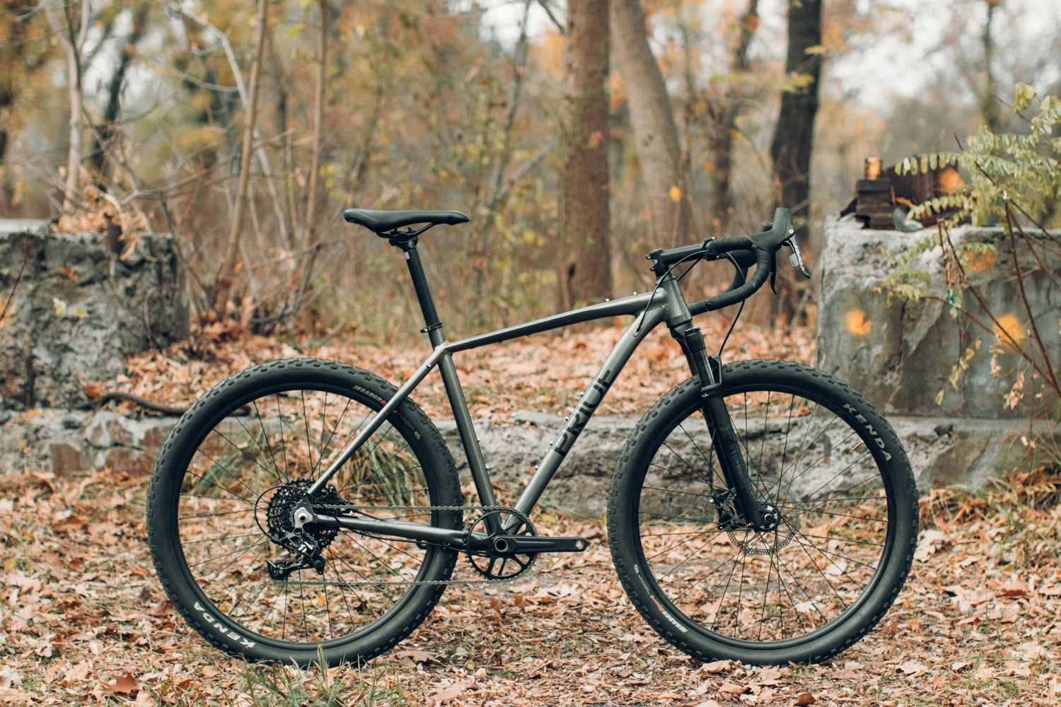 27.5" PRIDE RAM 7.3 frame - M 2020 gray Photo 2
